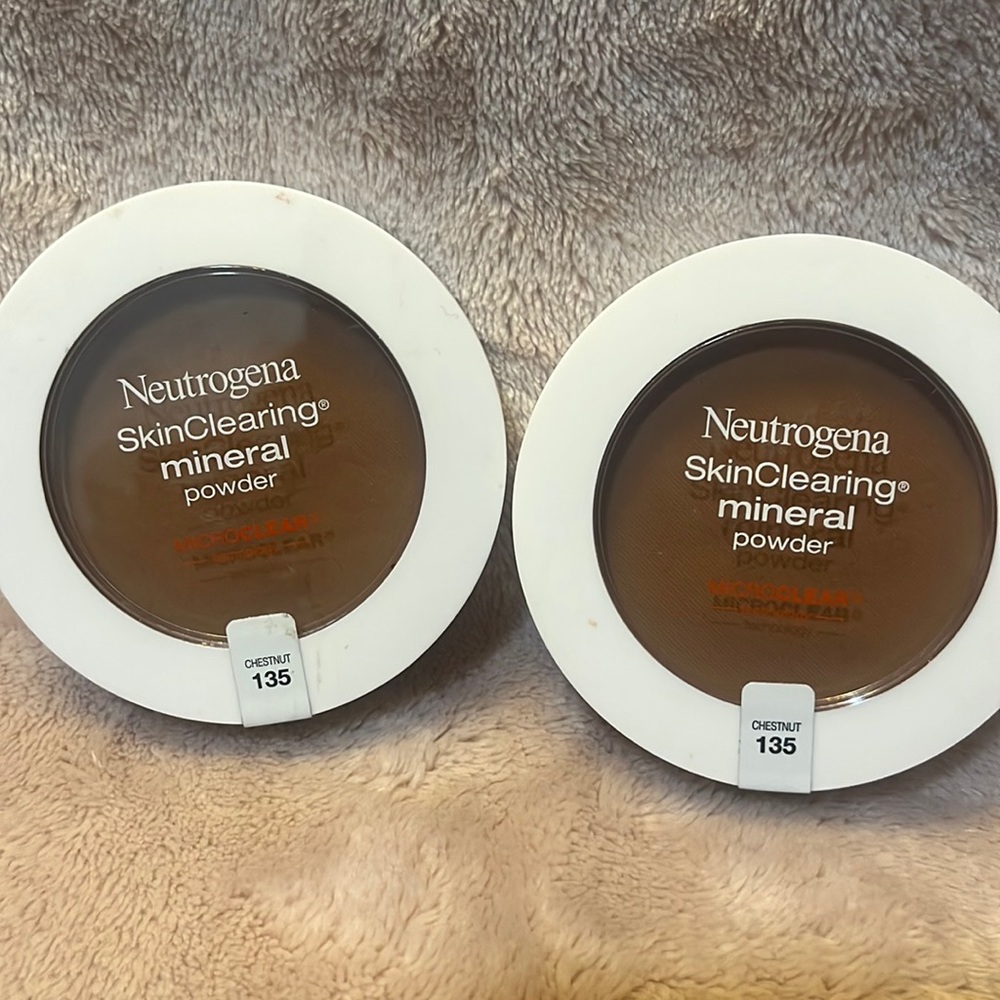 Neutrogena SkinClearing Mineral Powder